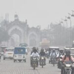 यूपी में कोहरे का कहर फिर शुरू: 23 जिलों में बहुत घना कोहरा का अलर्ट, लखनऊ बना सबसे गर्म शहर